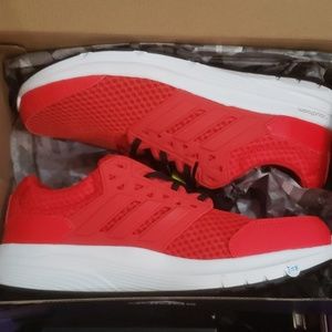 Mens brand new adidas cloudfoam size 10